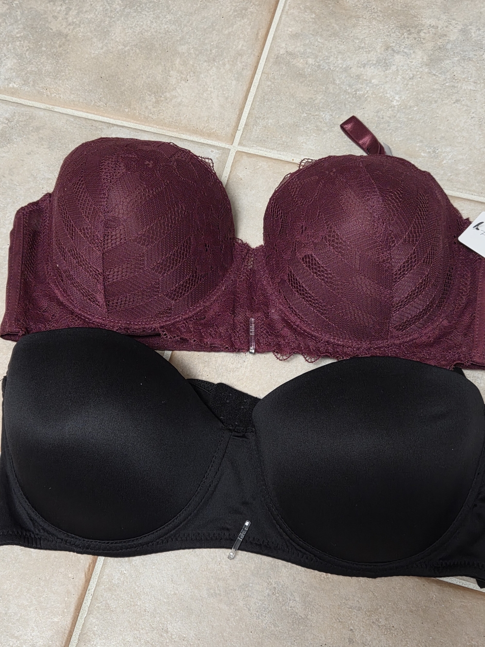 Lace and Smooth Underwire Bras - Burgundy & Black - 40D